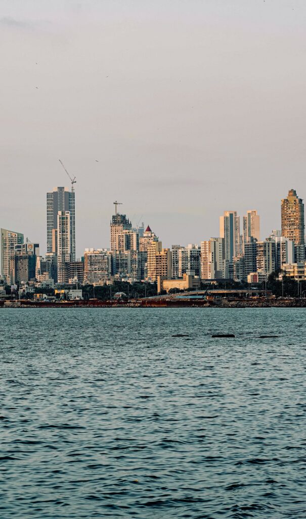 Edificios junto a la costa de Ciudad de Panamá